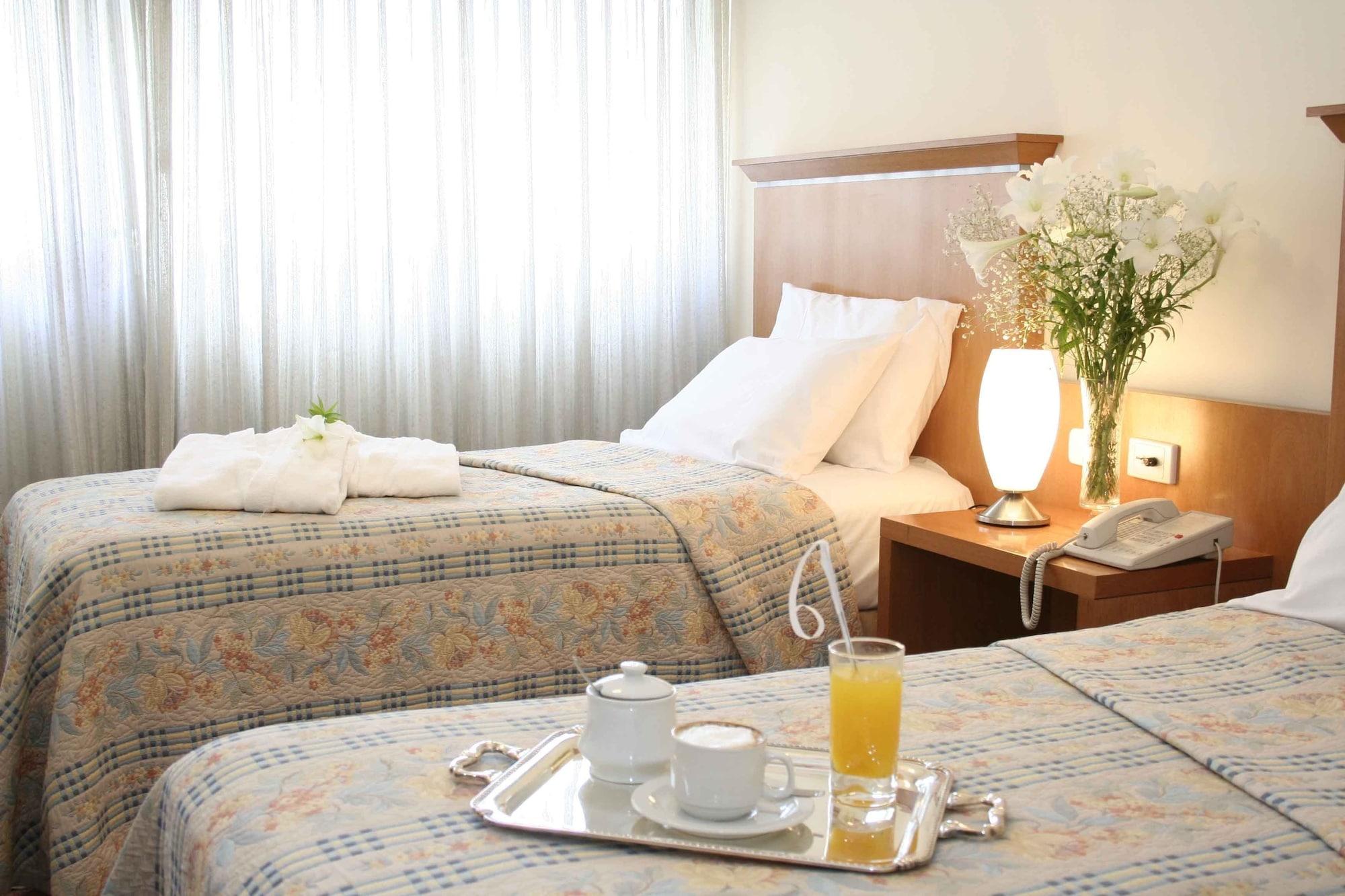 רוסאריו Ariston Hotel מראה חיצוני תמונה